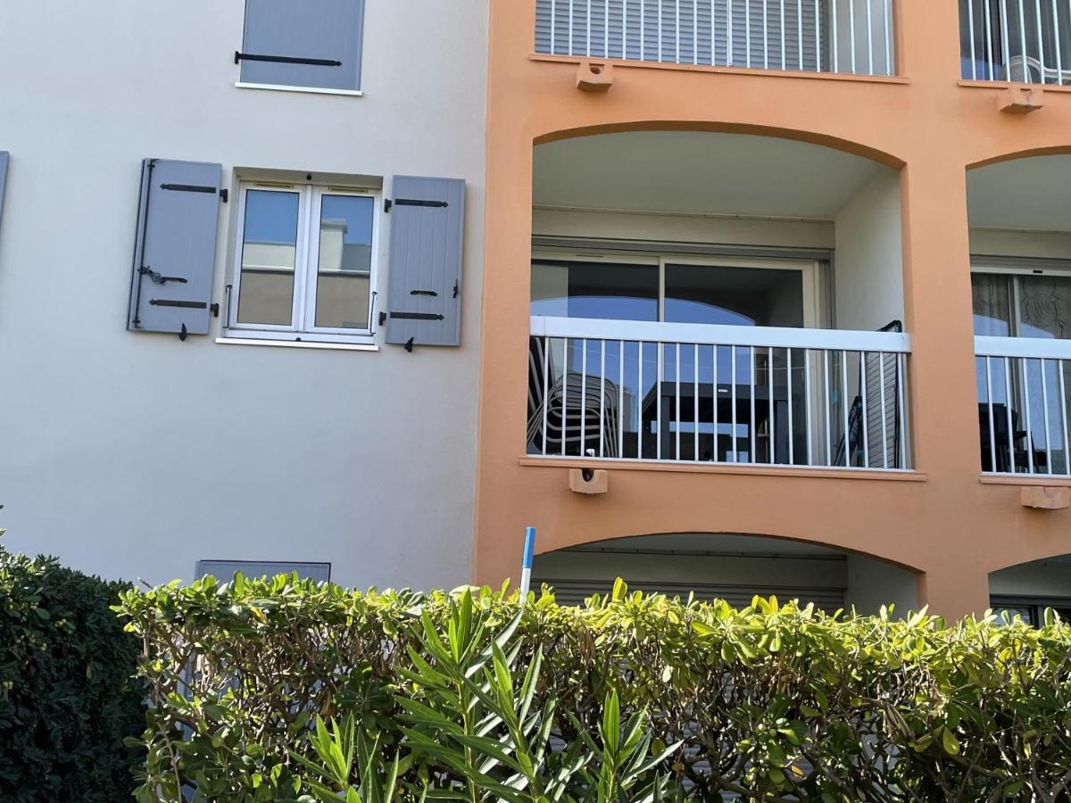 Le Reve Bleu Apartment แซงต์-ซีเปรียง ภายนอก รูปภาพ