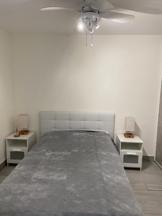Le Reve Bleu Apartment แซงต์-ซีเปรียง ภายนอก รูปภาพ